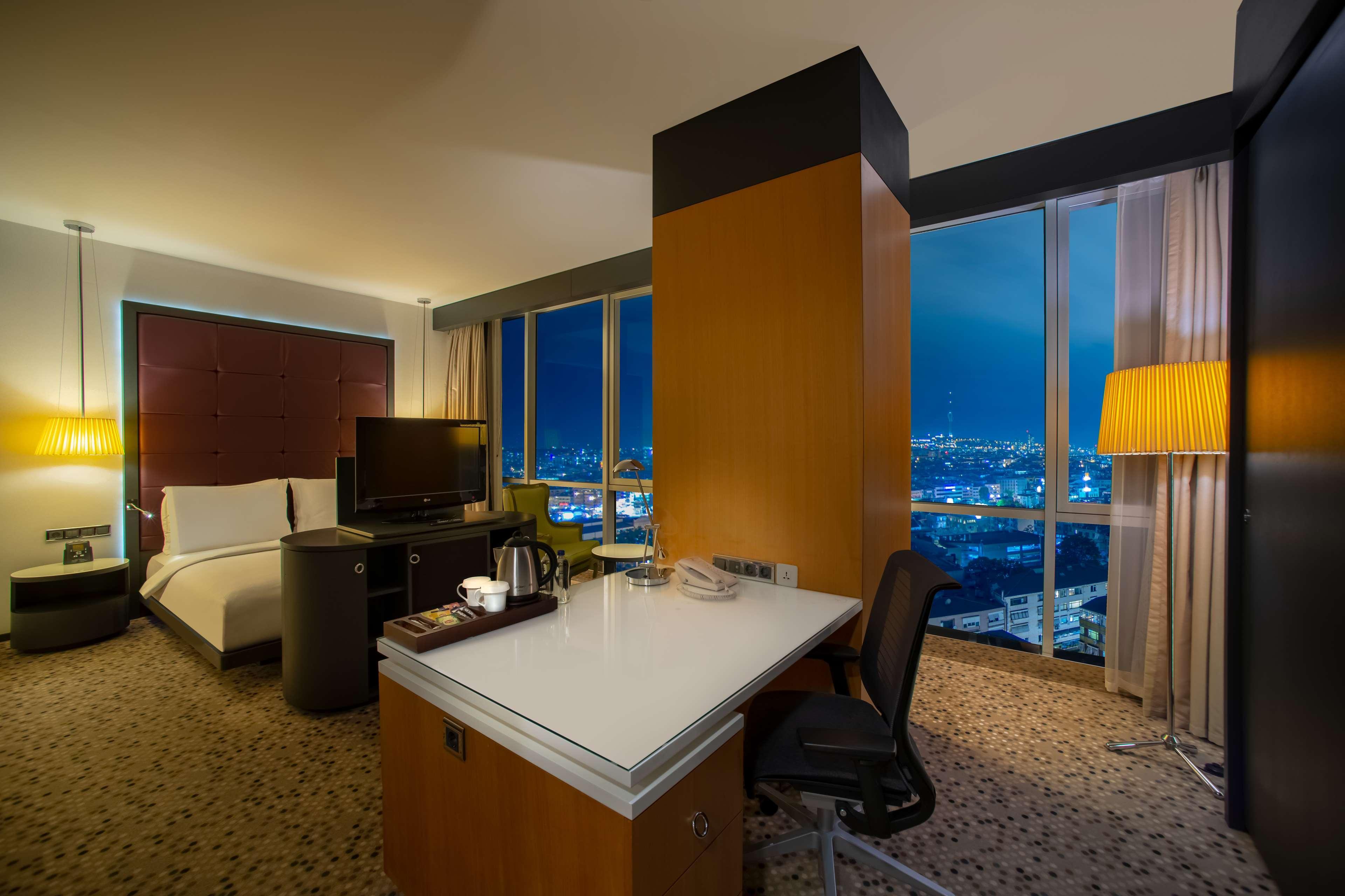 Doubletree By Hilton Istanbul - Moda Exterior foto Deluxe Room