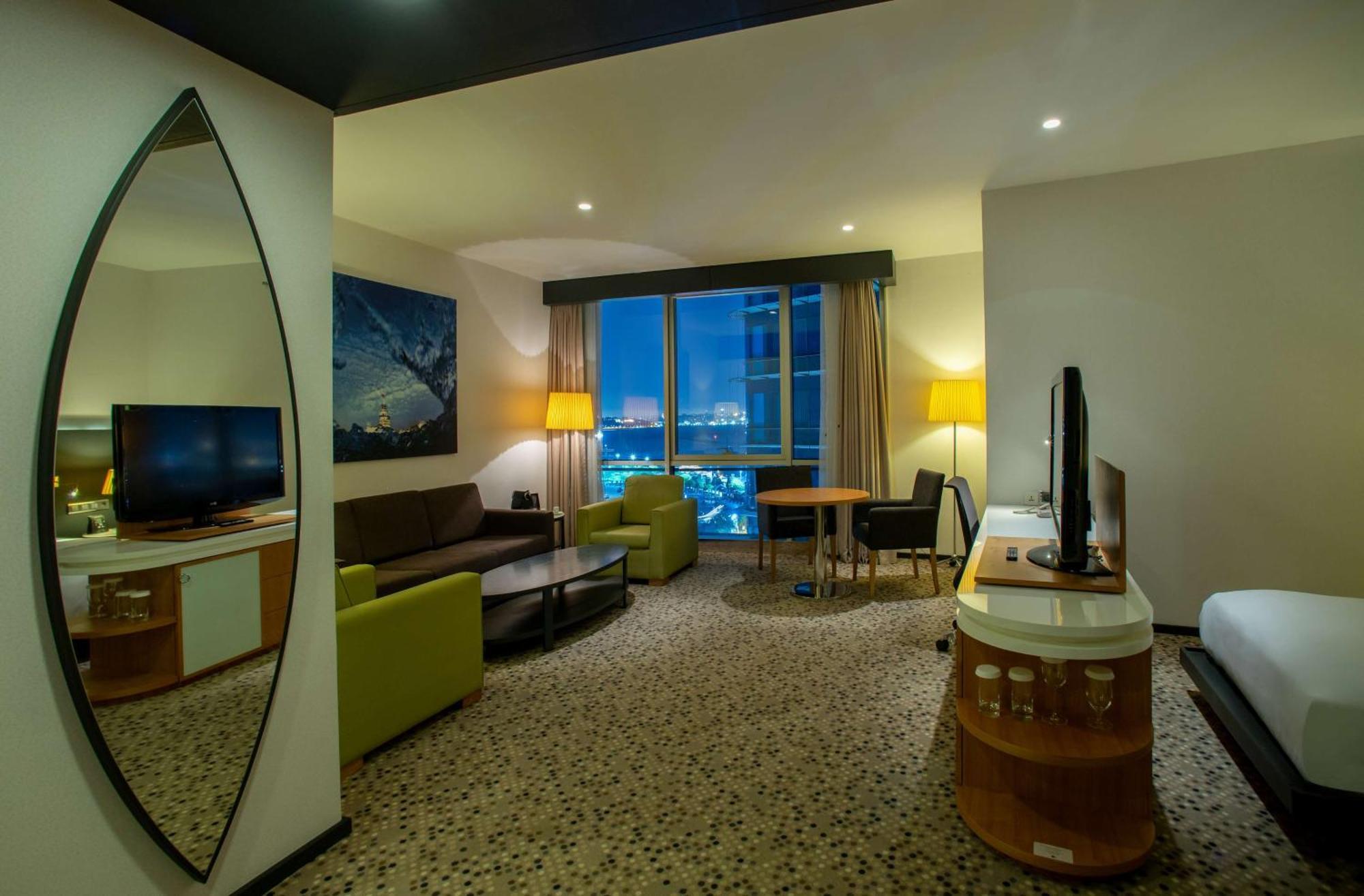 Doubletree By Hilton Istanbul - Moda Exterior foto